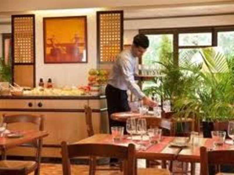 Campanile Arras - Saint-Nicolas Ristorante foto